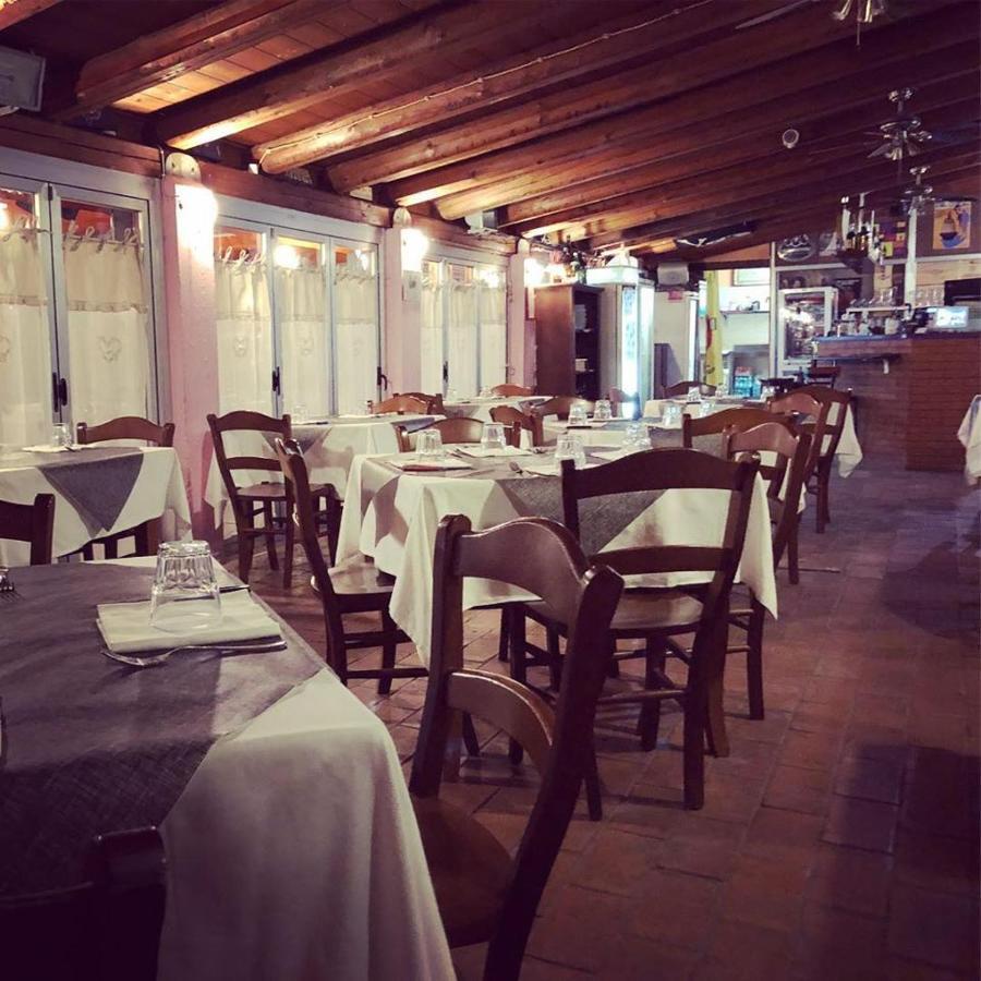 Locanda Del Tavolo Matto Potenza Picena Exteriér fotografie